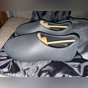 BNWT- YZY SL-01